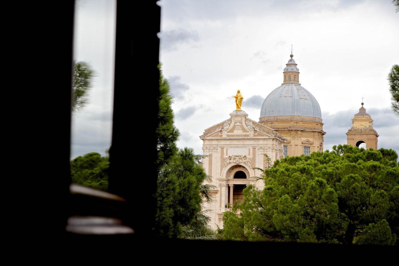 Hotel Donnini Assisi Exterior photo